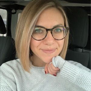 Meet your Posher, Jenn